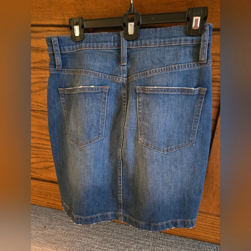 J. Crew Jeans 27p Button fly distressed skirt - Picture 4 of 8